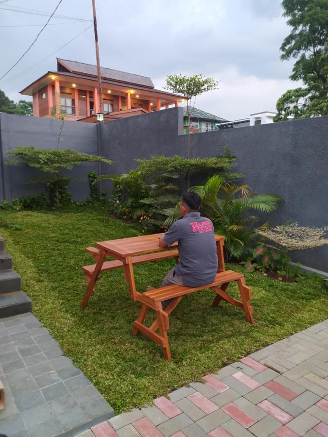 Villa Sky Garden Богор Экстерьер фото