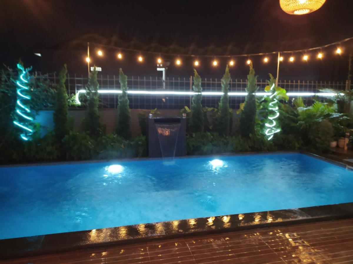 Villa Sky Garden Богор Экстерьер фото